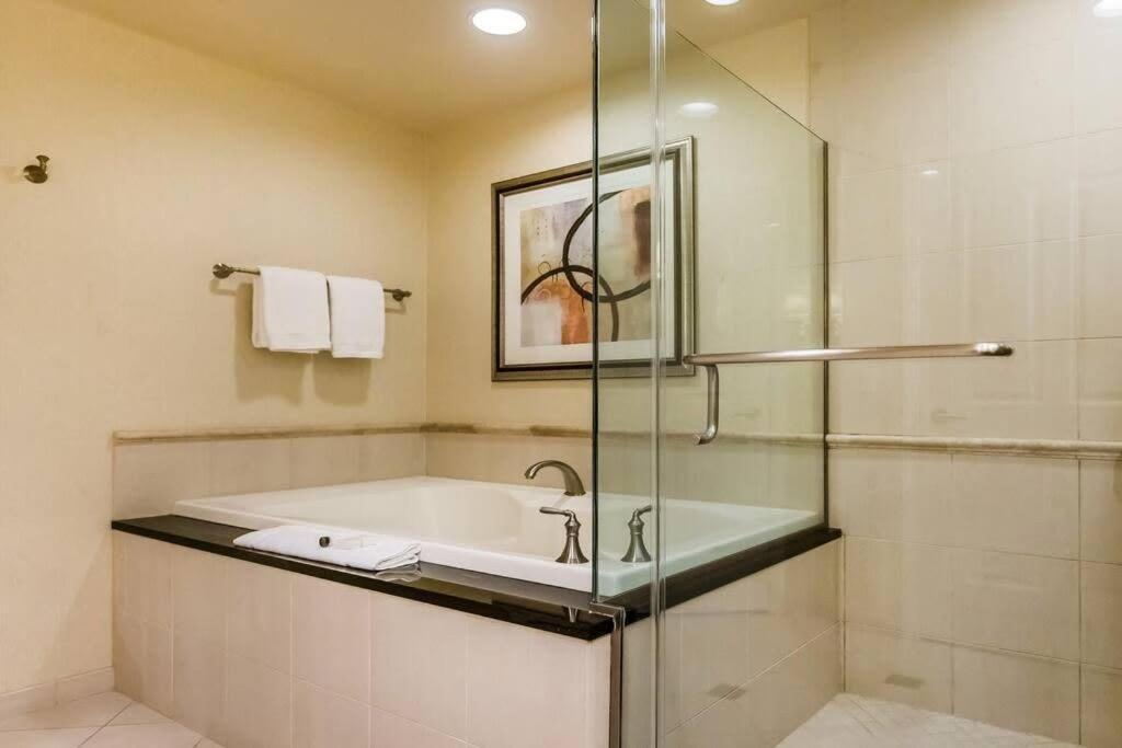 37Th Floor Penthouse - No Resort Fees - Strip View - Mgm 37807 Las Vegas Extérieur photo